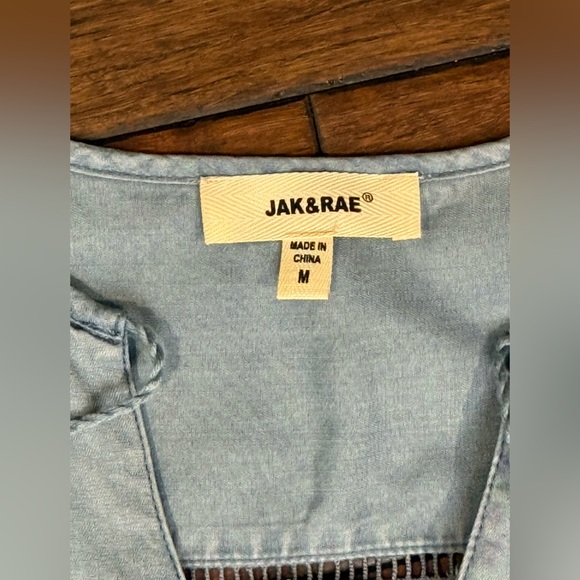 JAK&RAE Light Denim Short Sleeve Dress - Picture 3 of 7